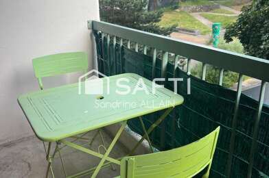 Appartement 3 pièces 77900 €