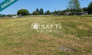 Terrain  3115 m² à vendre à Saint-Savin (33920)