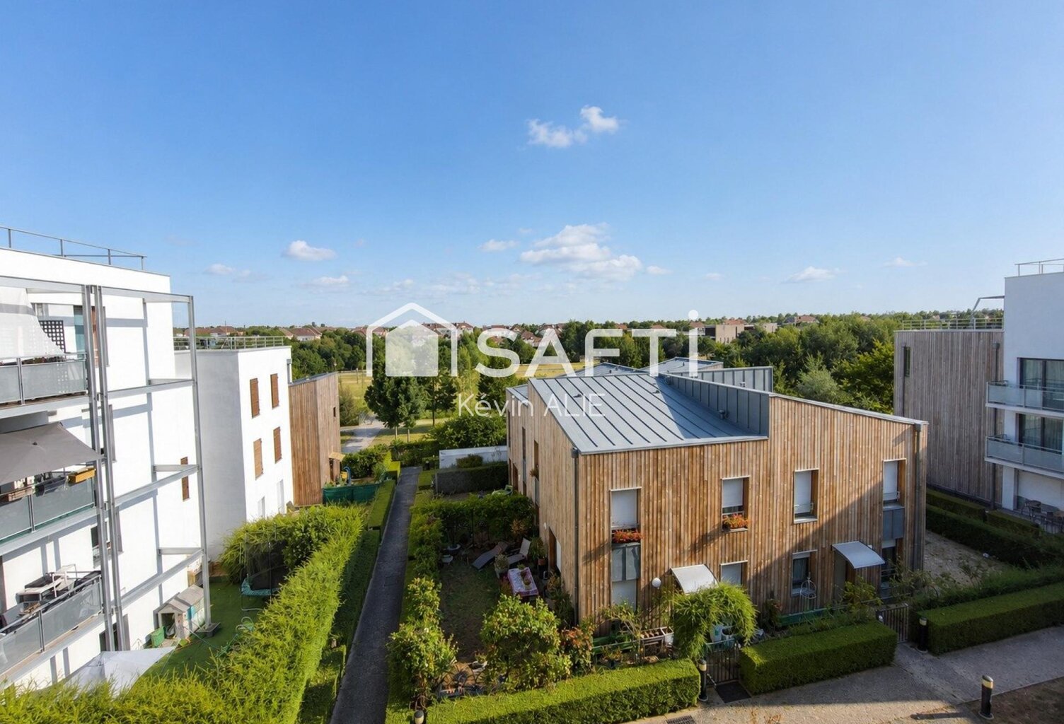 T2 - Vue Parc et Parking sous-sol — photo 1