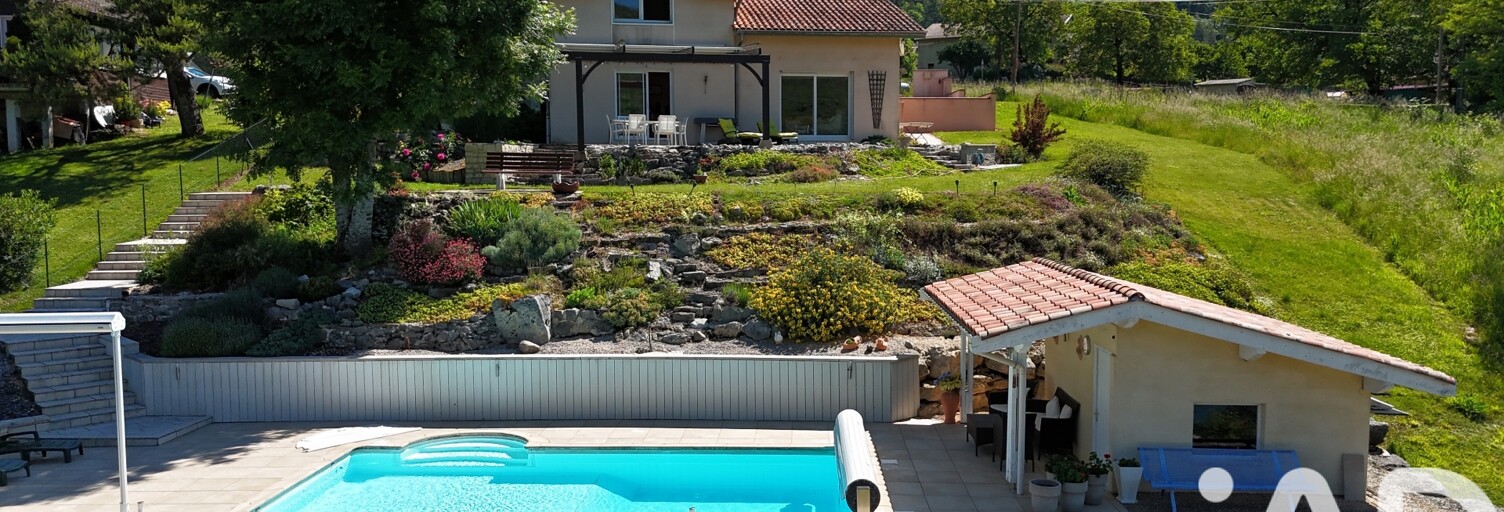 Maison 5 Pièces 137 m² à vendre à Serrières-sur-Ain (01450)