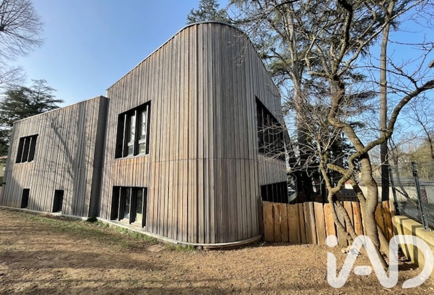 Vente Boutique/Local commercial 301 m&sup2; — photo 1