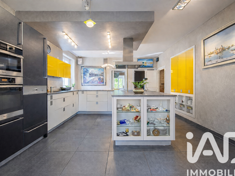 Vente Maison/villa 11 pièces — photo 1
