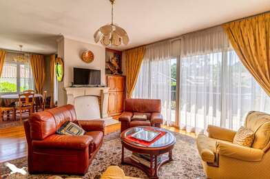 Maison 7 pièces 575850 €