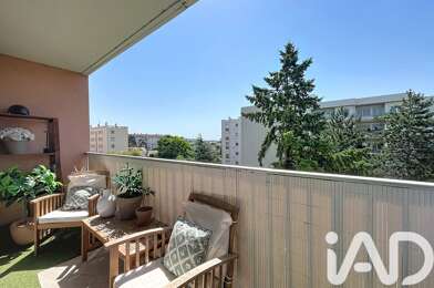 Appartement 4 pièces 215000 €