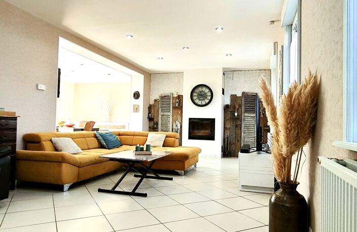 Vente Maison de ville 6 pièces — photo 2