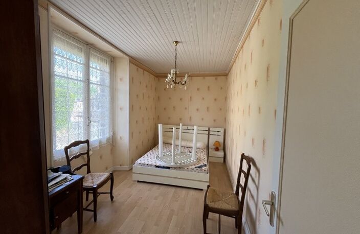 Maison en pierre de 3 pièces principales — photo 4