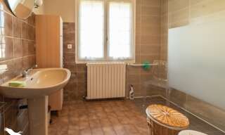 Maison 5 Pièces 139 m² à vendre à Saint-Martin-des-Champs (29600)