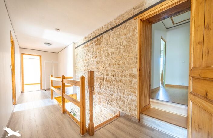 Maison en pierre de 7 pièces principales — photo 4