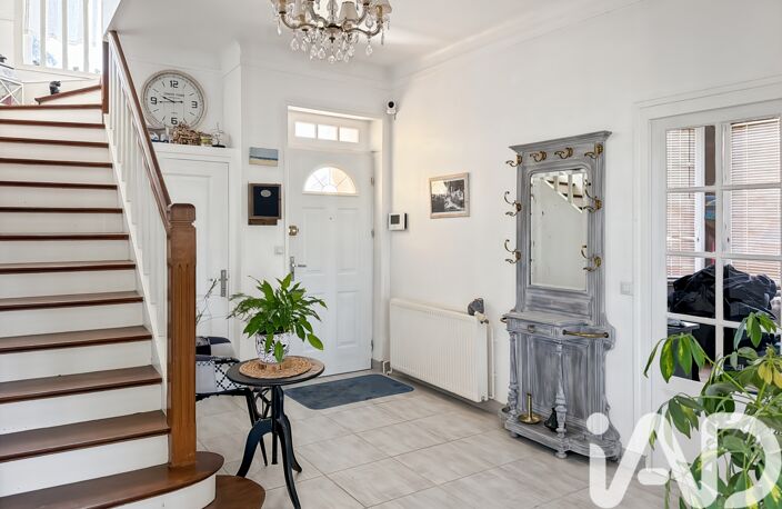 Vente Maison/villa 9 pièces — photo 4
