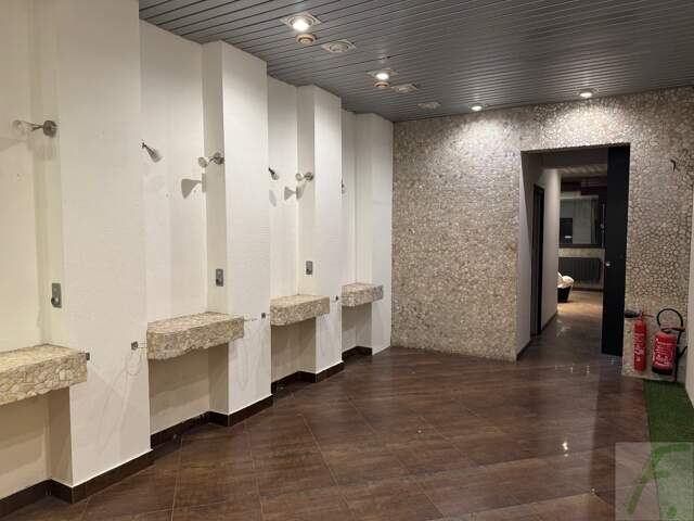 Local commercial — photo du bien