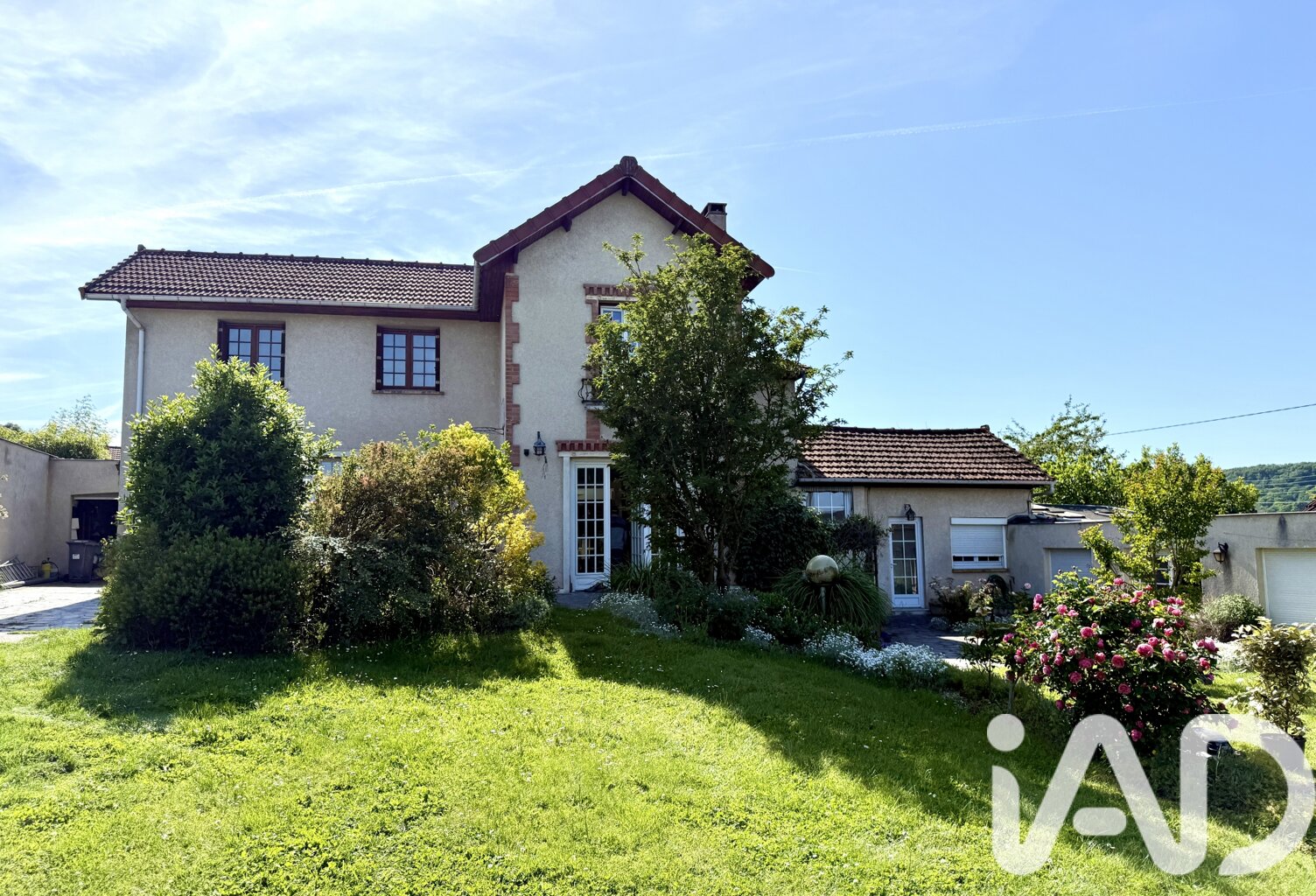 Vente Maison/villa 8 pièces — photo 1