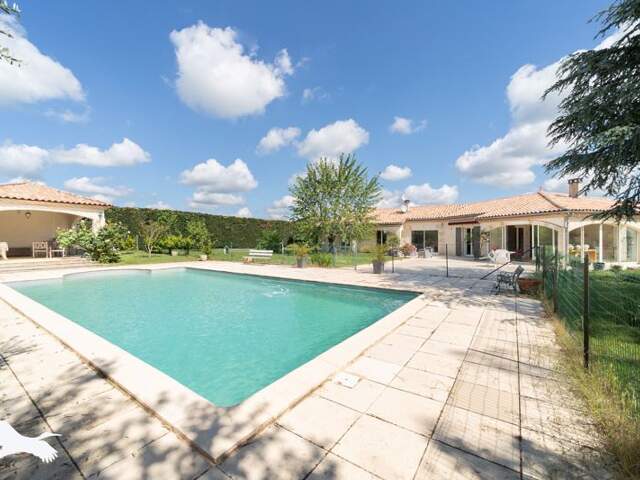 Contemporaine de 6 pièces principales — photo du bien