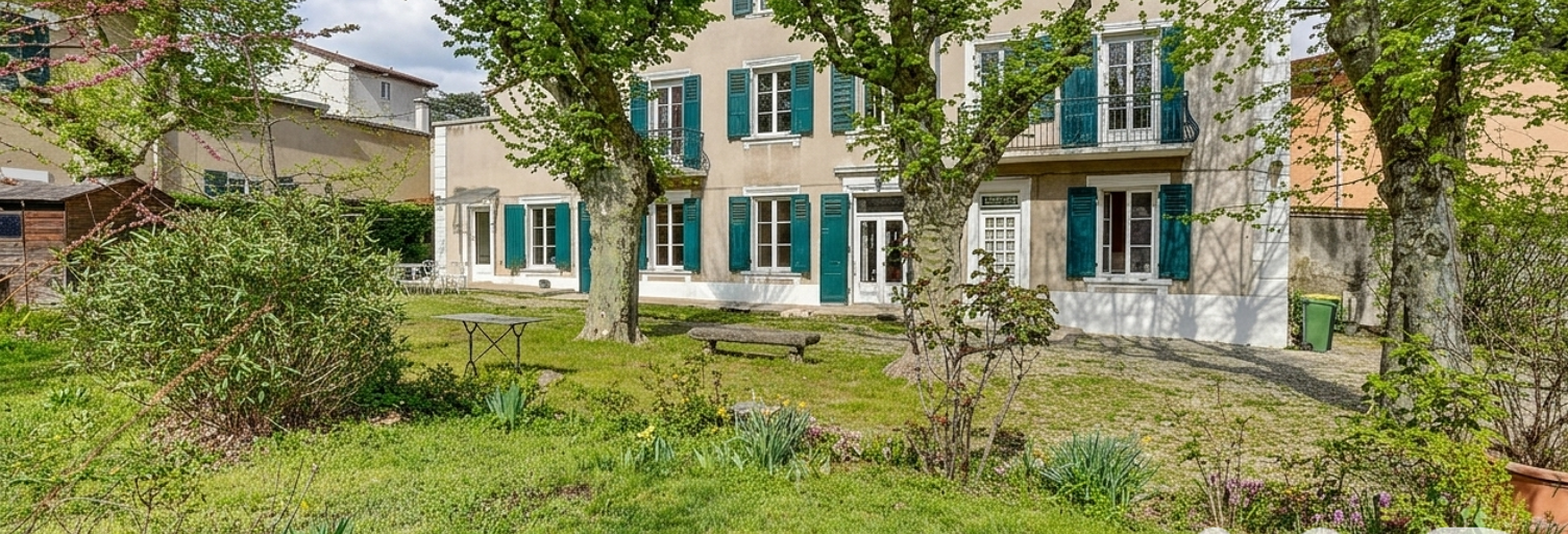 Maison 11 Pièces 245 m² à vendre à Oullins-Pierre-Bénite (69600)