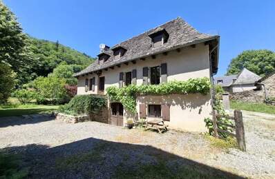 Maison en pierre de 9 pièces principales — photo du bien