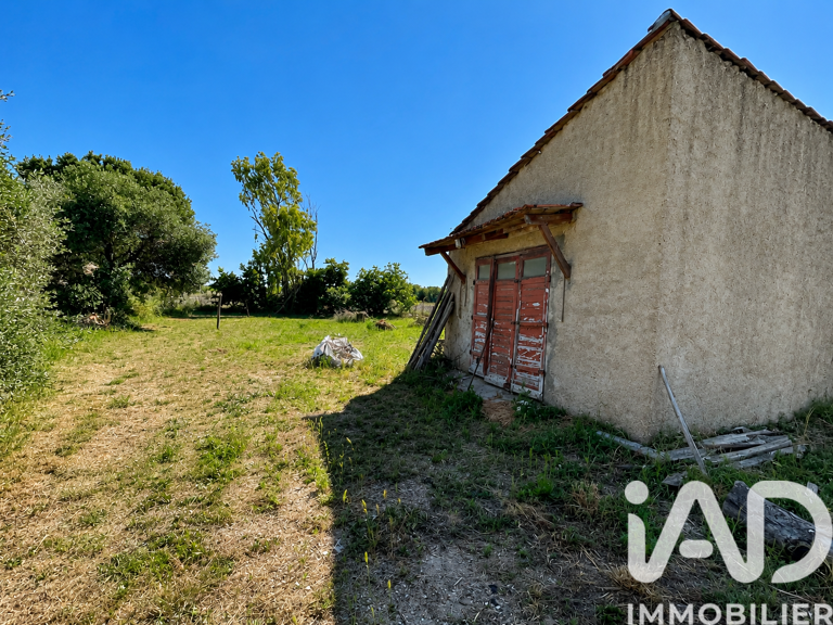 Vente Garage 70 m&sup2; — photo 1