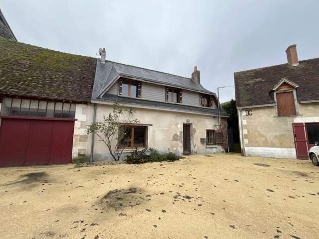 Maison en pierre de 3 pièces principales — photo du bien