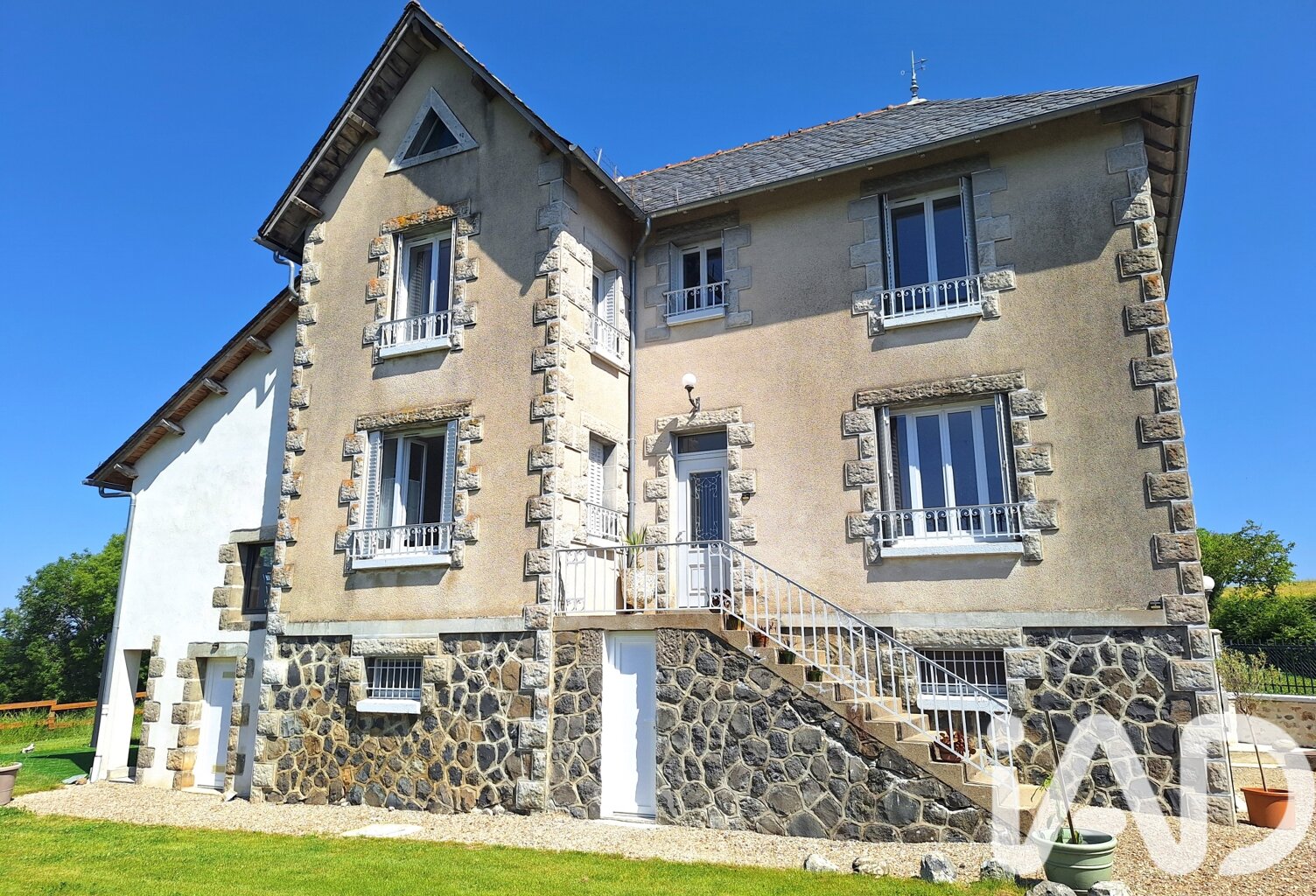 Vente Maison/villa 7 pièces — photo 1