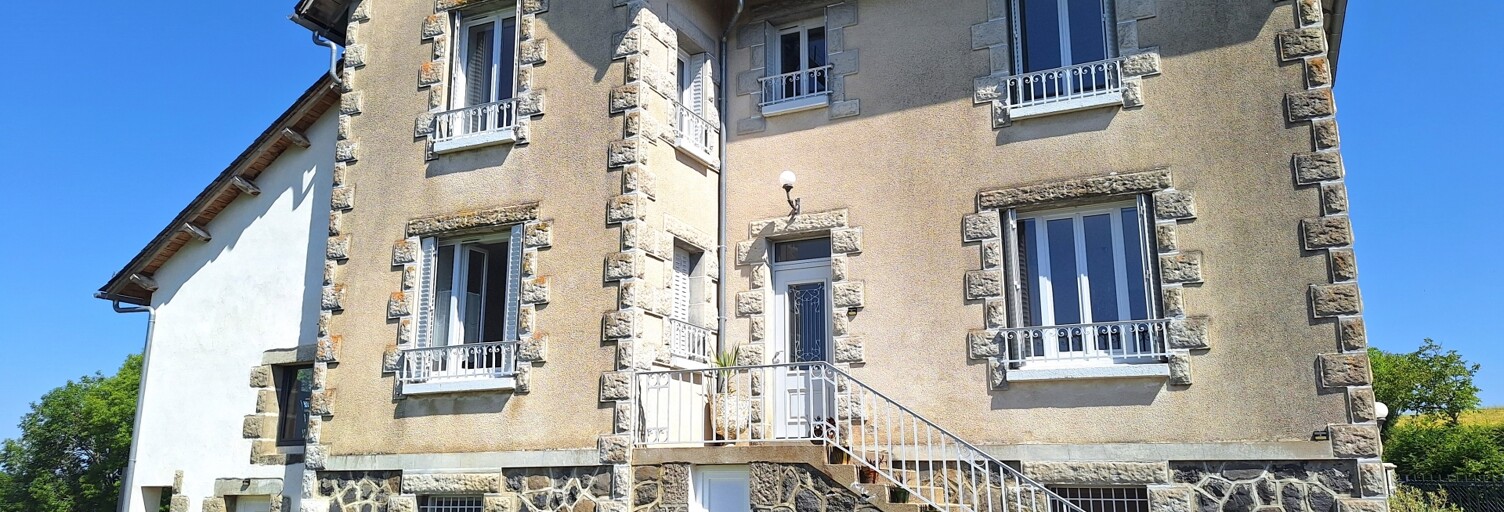 Maison 7 Pièces 149 m² à vendre à Vezels-Roussy (15130)