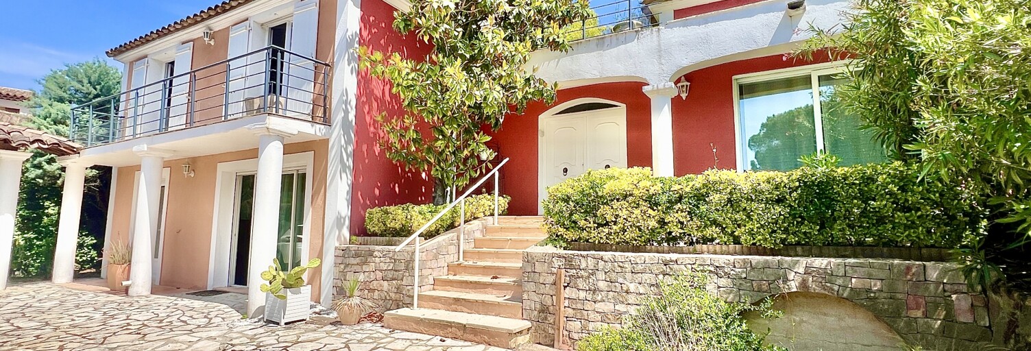 Maison 5 Pièces 140 m² à vendre à Saint-Raphaël (83700)