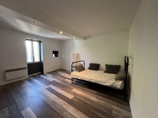 Maison de ville de 4 pièces principales — photo du bien