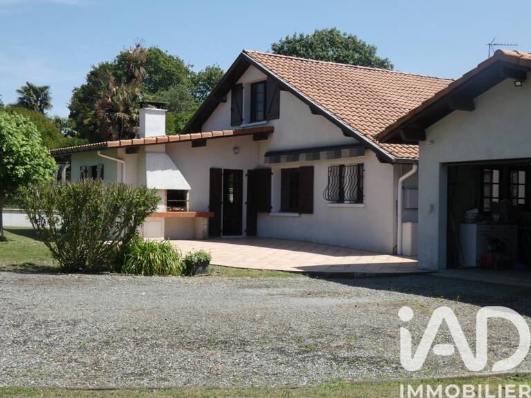 Vente Maison de campagne 7 pièces — photo 1