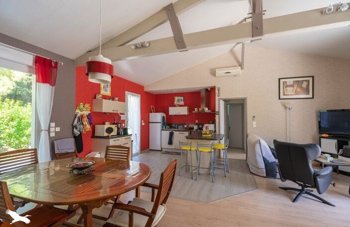 Vente maison 4 pièces 88 m² Meschers-sur-Gironde (17132) — photo 2