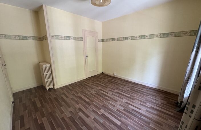 Vente maison 5 pièces 104 m² Soyaux (16800) — photo 3