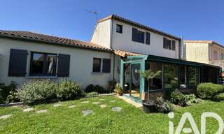 Maison 8 Pièces 141 m² à vendre à Buxerolles (86180)