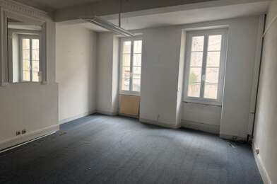 Immeuble  108600 €