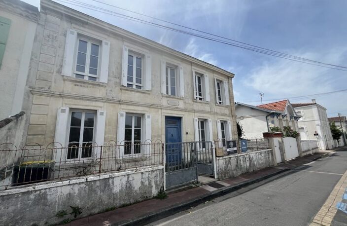 Maison de ville de 7 pièces principales — photo 2