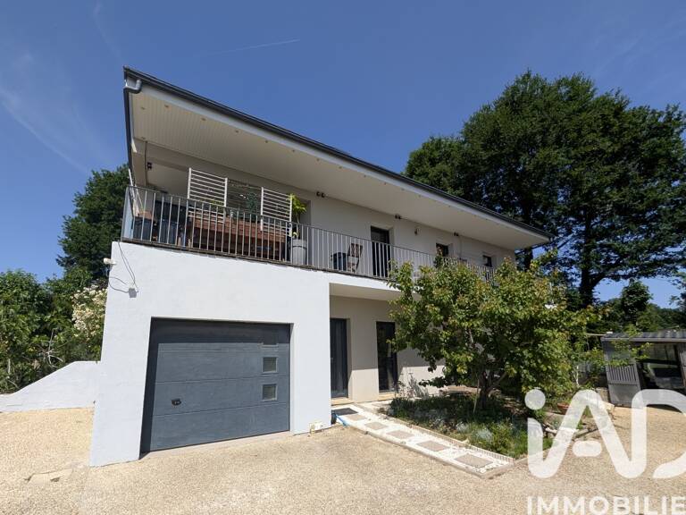 Vente Maison/villa 8 pièces — photo 1