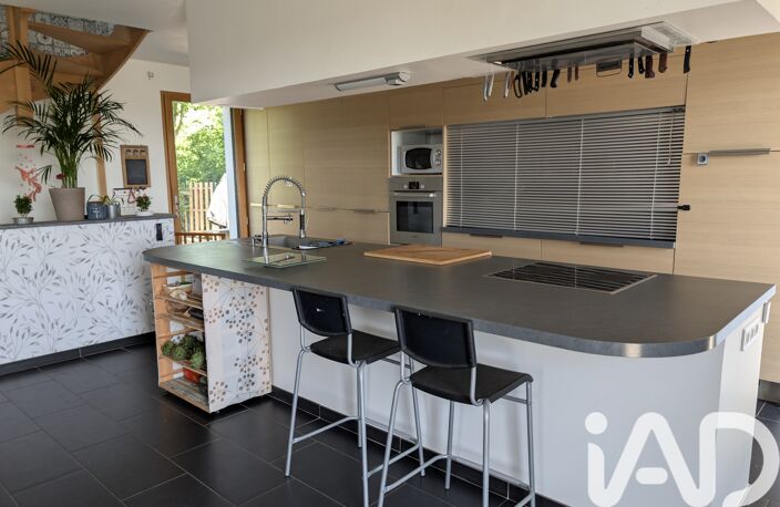 Vente Maison/villa 8 pièces — photo 3
