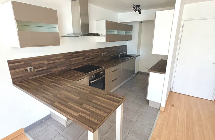 Vente Appartement 5 pièces — photo 2