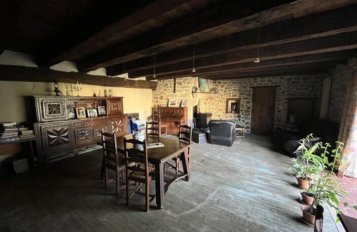 Maison en pierre de 5 pièces principales — photo 3