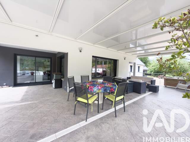 Vente Maison traditionnelle 9 pièces — photo du bien
