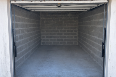 Garage  62000 €
