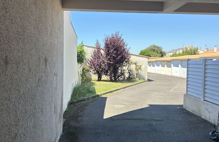 Vente Garage 16 m&sup2; — photo 3