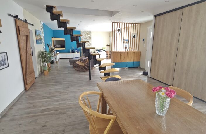 Vente Maison/villa 8 pièces — photo 3