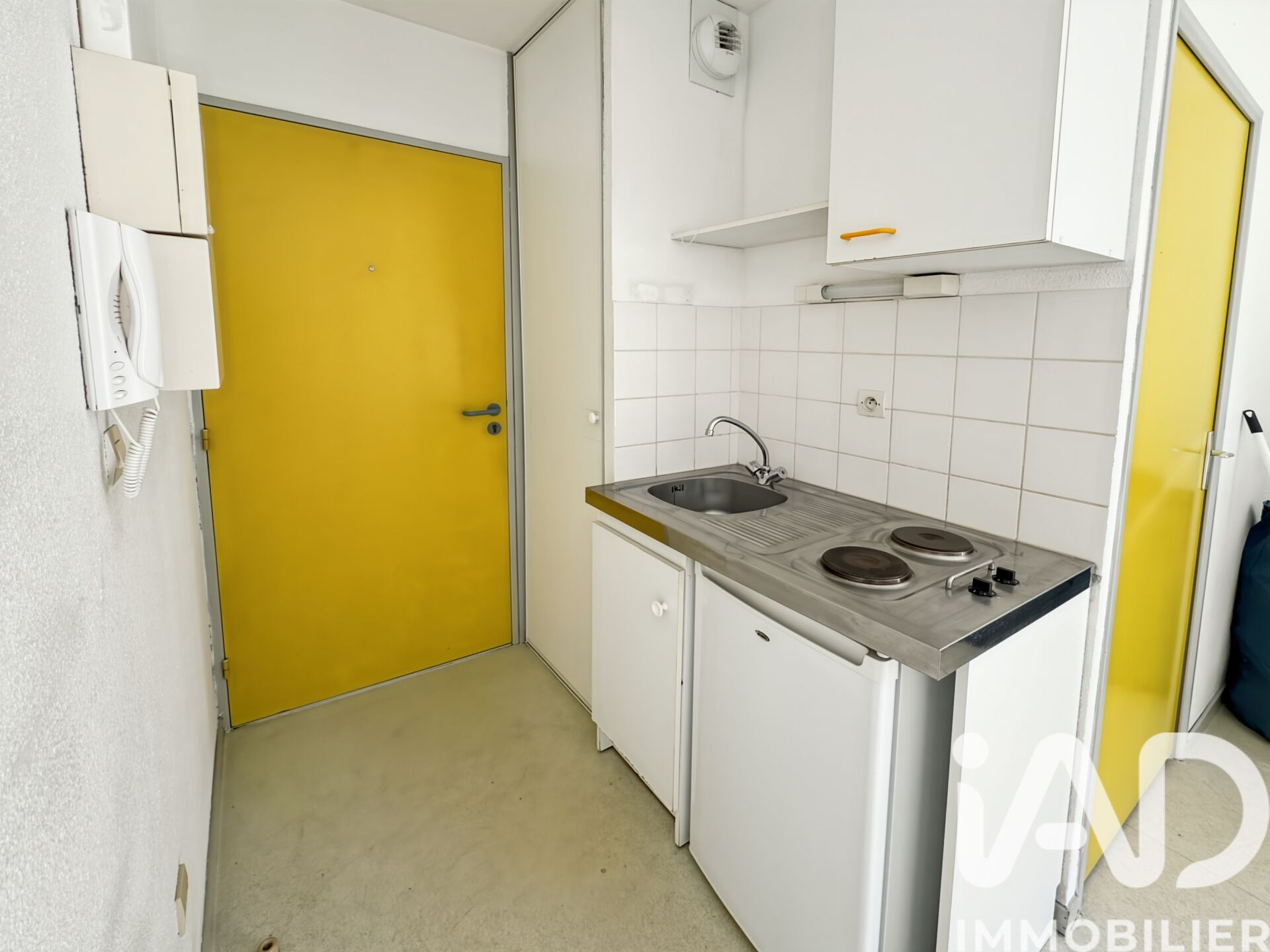 Vente Appartement 1 pièce - Photo 2