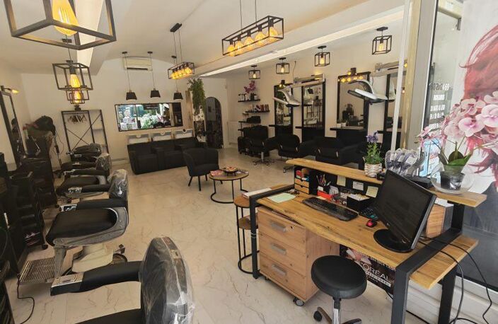 Vente Boutique/Local commercial 75 m&sup2; — photo 3