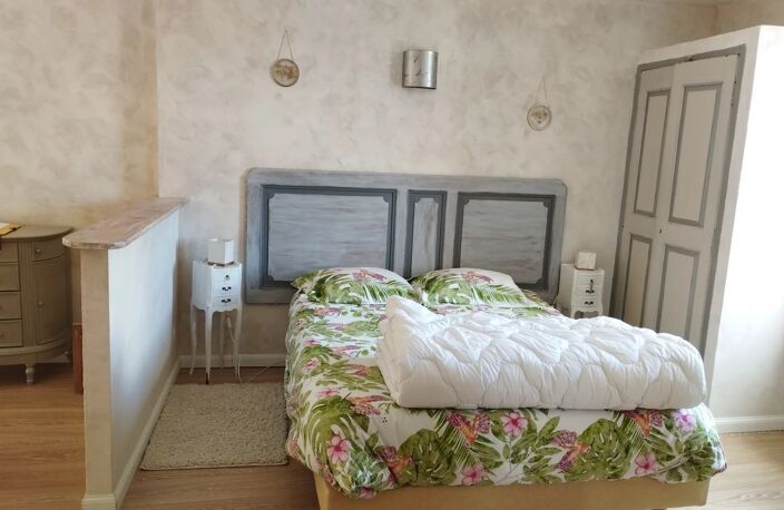 COURSEGOULES, appartement de charme  5/6P — photo 3