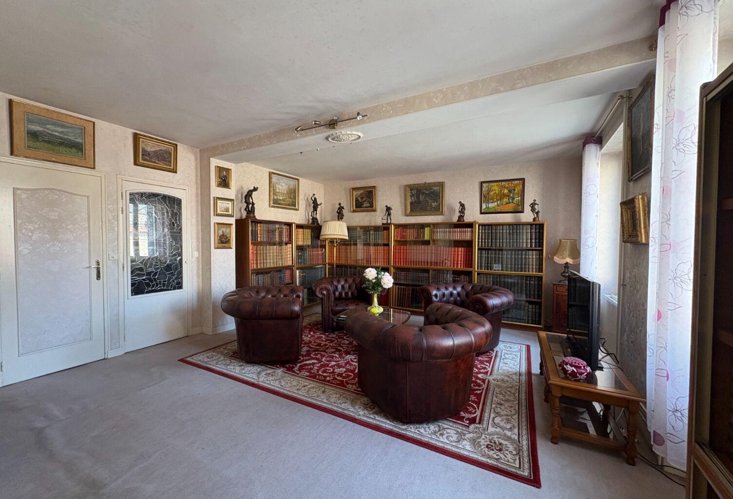 Vente maison 7 pièces 188 m² Saint-Gaultier (36800) — photo 1