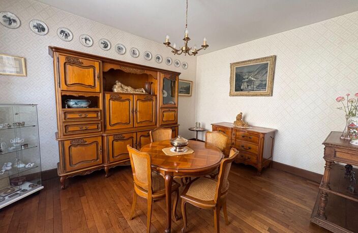 Vente maison 7 pièces 188 m² Saint-Gaultier (36800) — photo 2