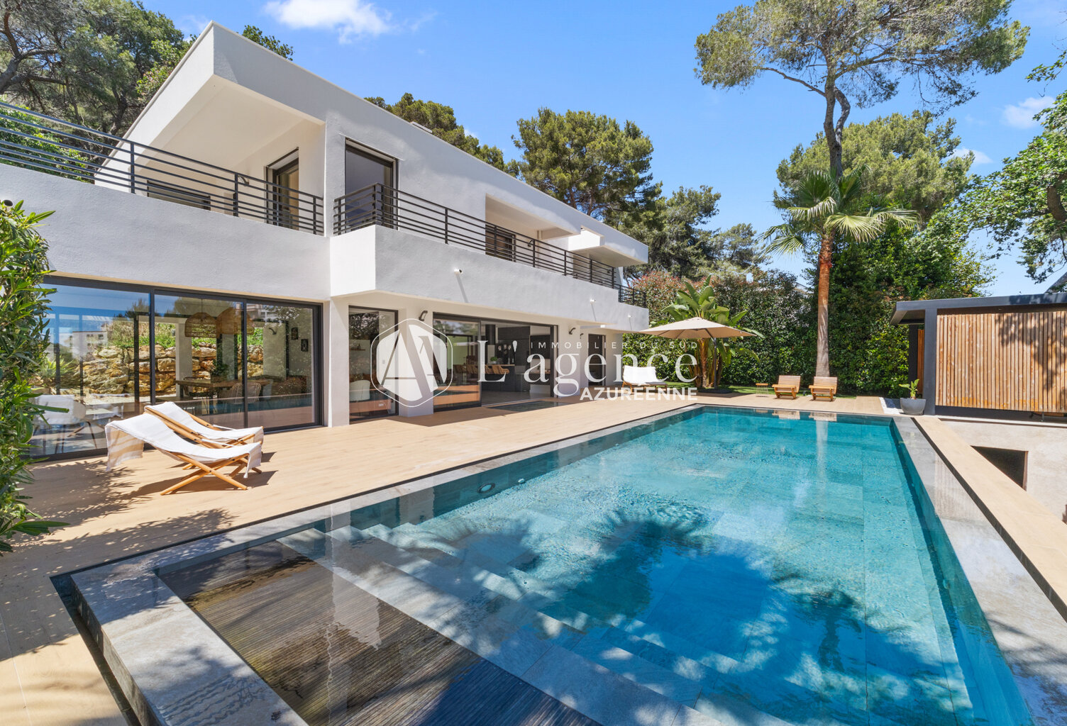 Antibes. Quartier de l'Estagnol- Saint Maymes Villa Contempo — photo 1