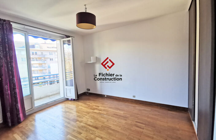 Grand T2 avec balcon secteur chorier — photo 2