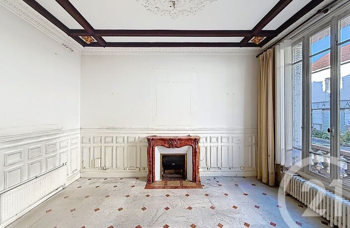Vente maison 11 pièces 194 m² Villejuif (94800) — photo 2