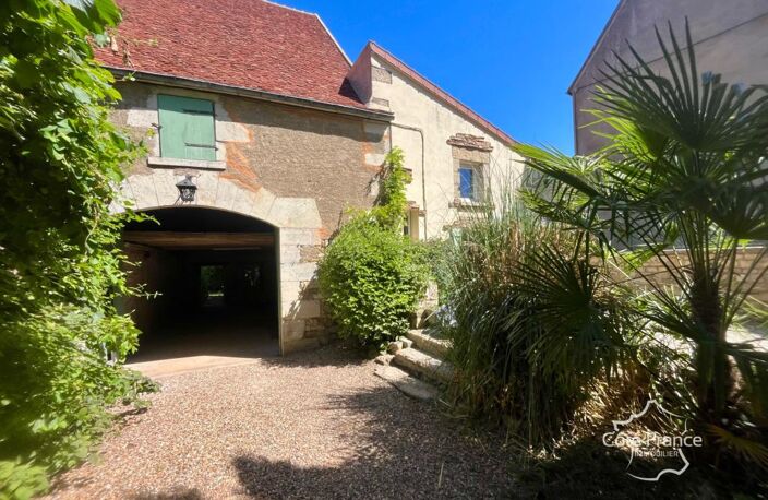 Authentique maison avec grange et grand jardin au coeur du vi — photo 3