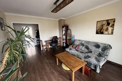 Appartement 3 pièces 690 €