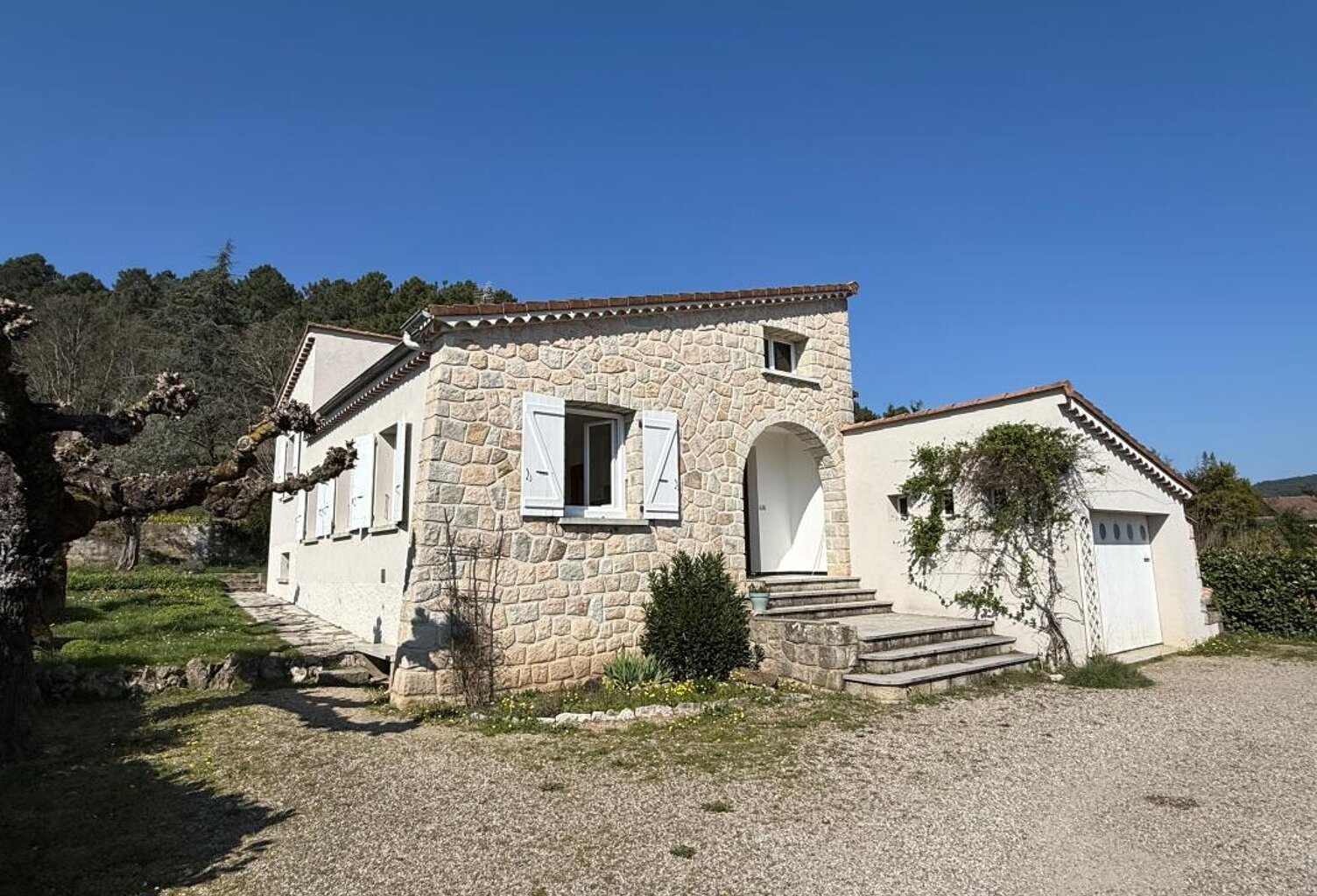Proche centre St Paul Le Jeune — photo 1