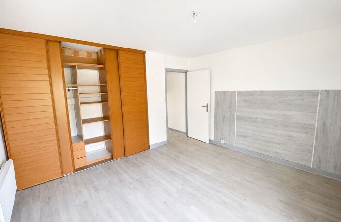 Coup de coeur assuré , T2 lumineux avec balcon plein sud, à — photo 3